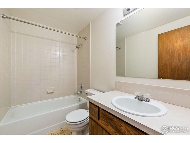 414 Mulberry Dr, Loveland, CO 80538