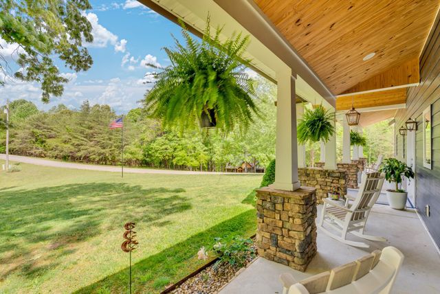 136 Rocky River Shores Dr, Rock Island, TN 38581