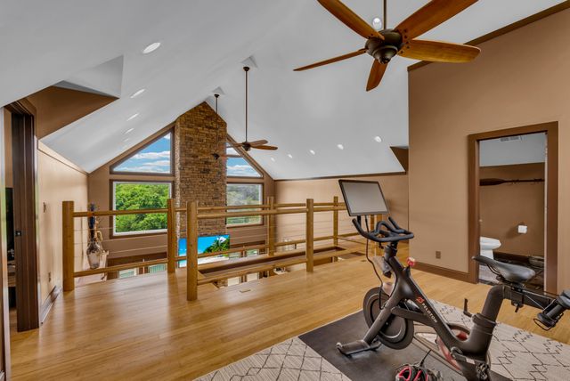 136 Rocky River Shores Dr, Rock Island, TN 38581