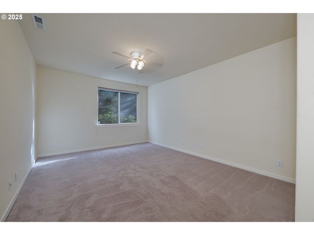 384 Sw 105TH Ter, Portland, OR 97225