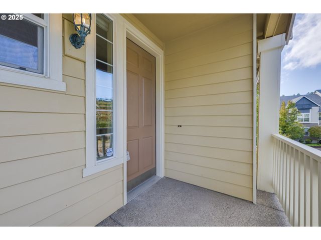 384 Sw 105TH Ter, Portland, OR 97225