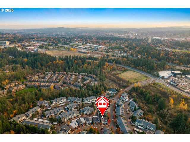 384 Sw 105TH Ter, Portland, OR 97225