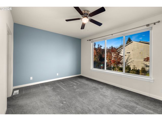 384 Sw 105TH Ter, Portland, OR 97225