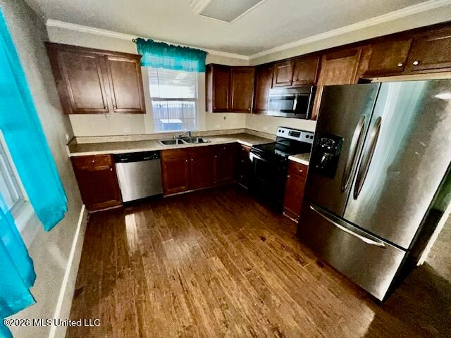 810 Mckinley Avenue, Pascagoula, MS 39567