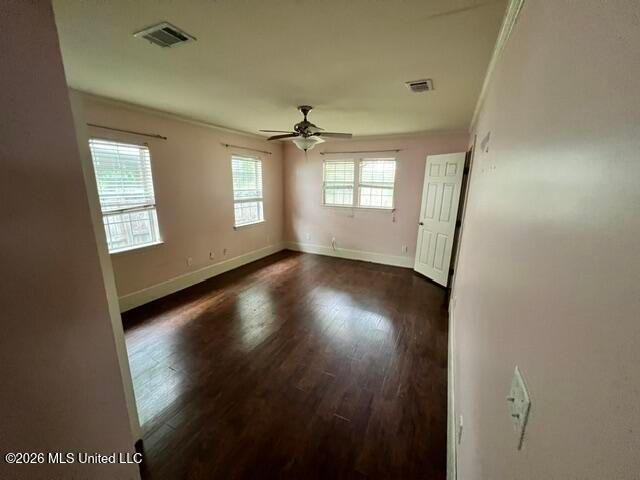 810 Mckinley Avenue, Pascagoula, MS 39567