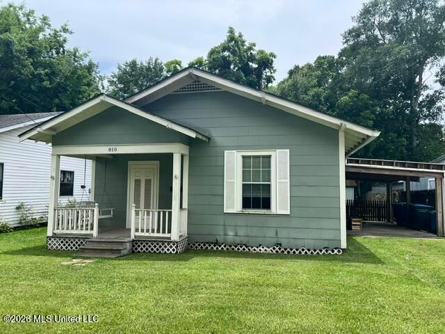 810 Mckinley Avenue, Pascagoula, MS 39567