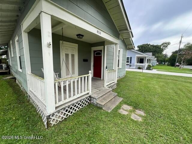 810 Mckinley Avenue, Pascagoula, MS 39567