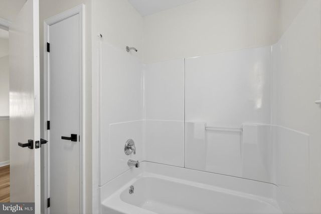 930 LOIS AVE, Camden, NJ 08105