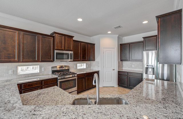 10126 Naples Cliff Court, Cypress, TX 77433