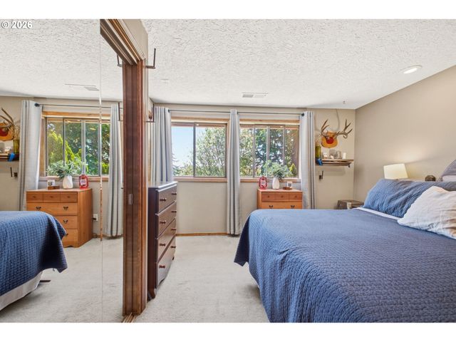 1910 Sw 3RD Dr, Gresham, OR 97080