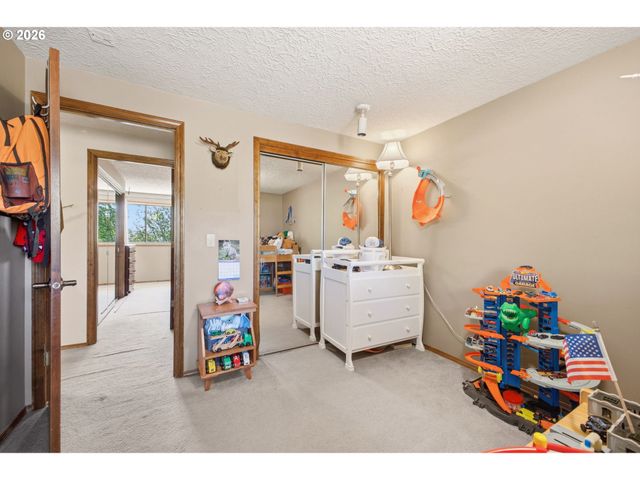 1910 Sw 3RD Dr, Gresham, OR 97080