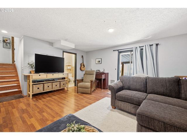 1910 Sw 3RD Dr, Gresham, OR 97080