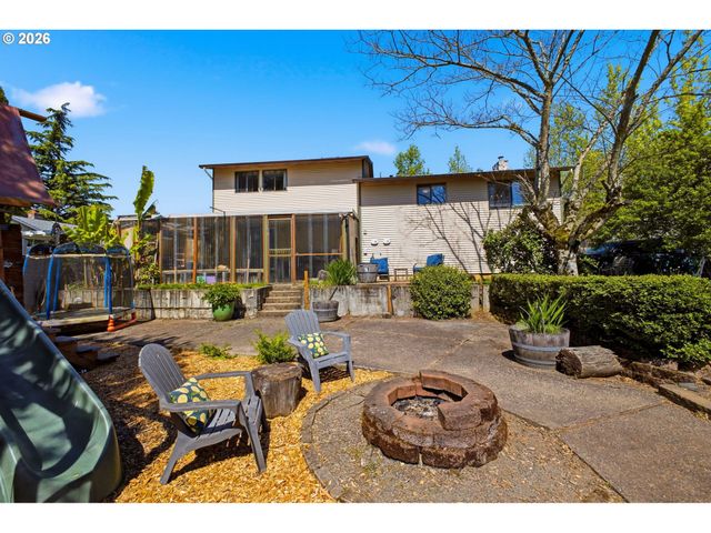 1910 Sw 3RD Dr, Gresham, OR 97080
