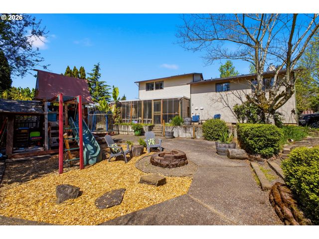 1910 Sw 3RD Dr, Gresham, OR 97080