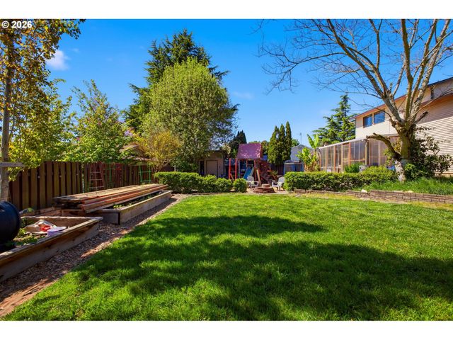 1910 Sw 3RD Dr, Gresham, OR 97080