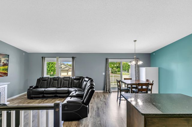 8587 Gateway Circle, Monticello, MN 55362