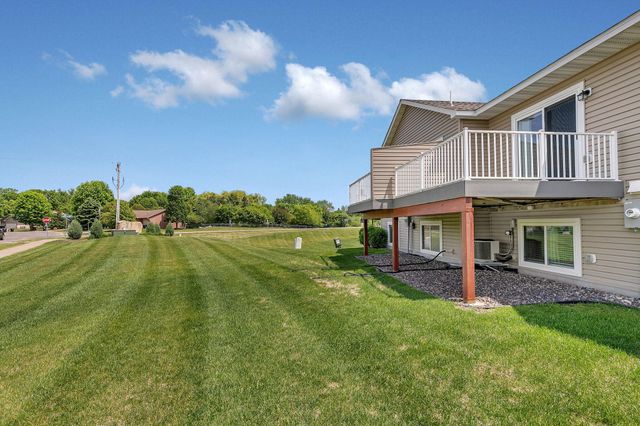 8587 Gateway Circle, Monticello, MN 55362