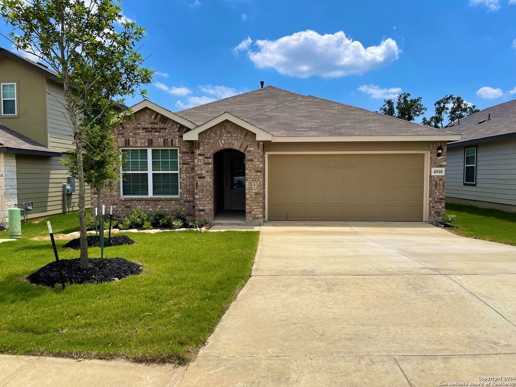 4910 Fairway Bunker, San Antonio, TX 78261