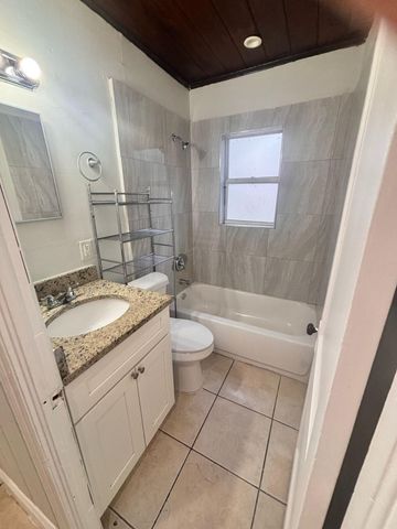 817 NW 7th Street, West Palm Beach, FL 33401