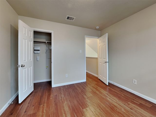 2618 Bammelwood Drive, Houston, TX 77014