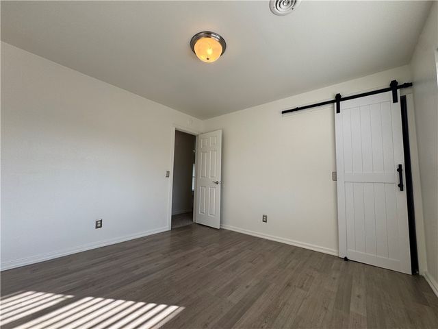 1800 S 14Th Place, Rogers, AR 72756