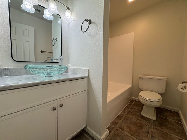 1800 S 14Th Place, Rogers, AR 72756