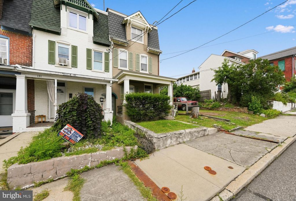 129 S KEIM ST, POTTSTOWN, PA 19464 — photo 2
