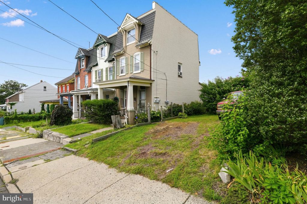 129 S KEIM ST, POTTSTOWN, PA 19464 — photo 3