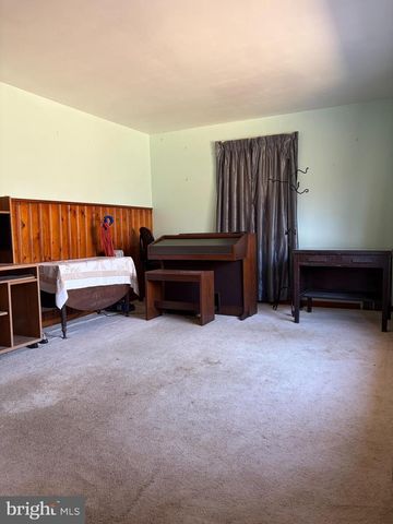 200 LONG LN, West Chester, PA 19380