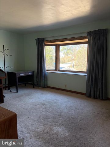 200 LONG LN, West Chester, PA 19380