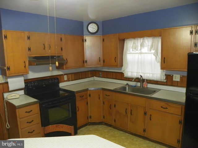 200 LONG LN, West Chester, PA 19380