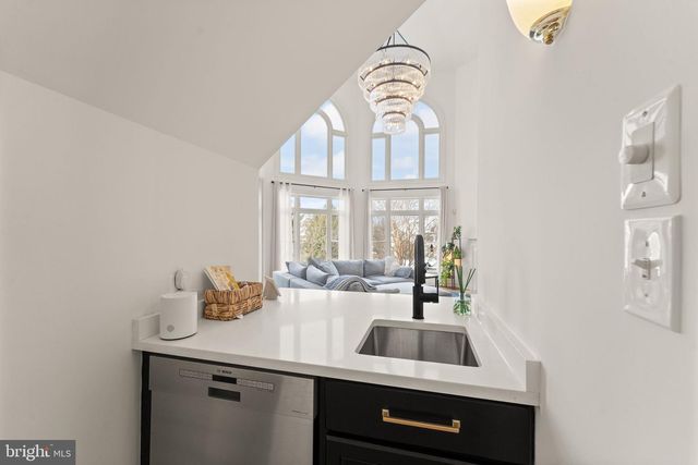 18545 SANDPIPER PL, Leesburg, VA 20176