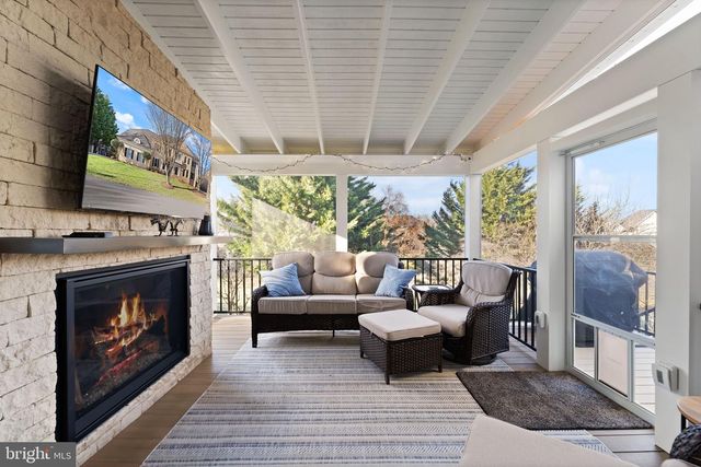 18545 SANDPIPER PL, Leesburg, VA 20176