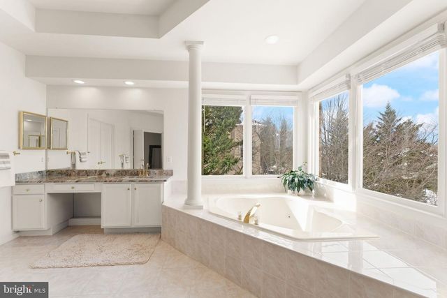 18545 SANDPIPER PL, Leesburg, VA 20176