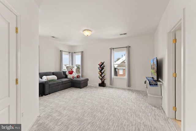 18545 SANDPIPER PL, Leesburg, VA 20176