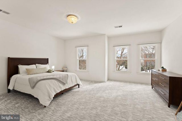 18545 SANDPIPER PL, Leesburg, VA 20176