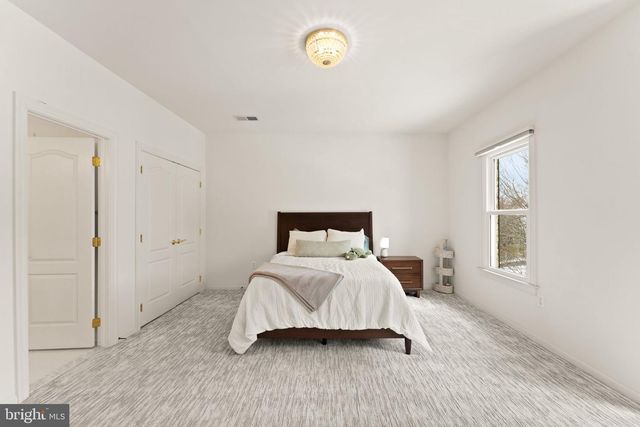 18545 SANDPIPER PL, Leesburg, VA 20176