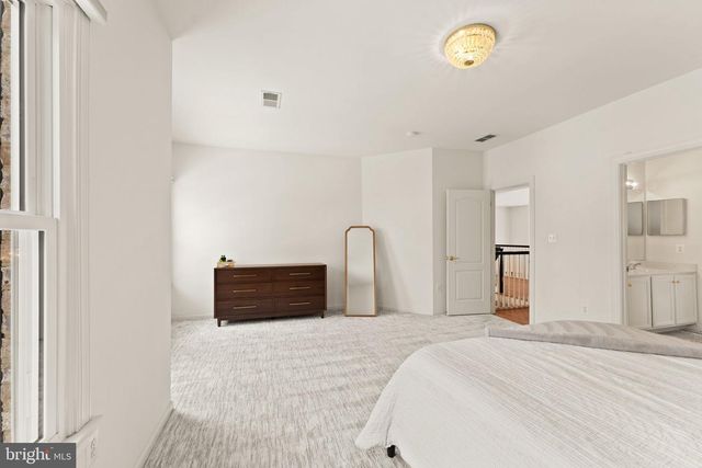 18545 SANDPIPER PL, Leesburg, VA 20176