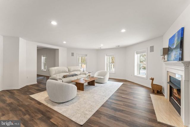 18545 SANDPIPER PL, Leesburg, VA 20176