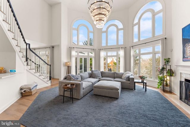 18545 SANDPIPER PL, Leesburg, VA 20176