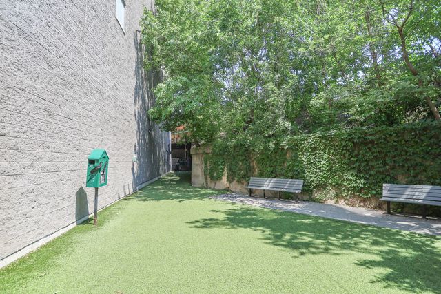 910 W Huron Street 914, Chicago, IL 60642