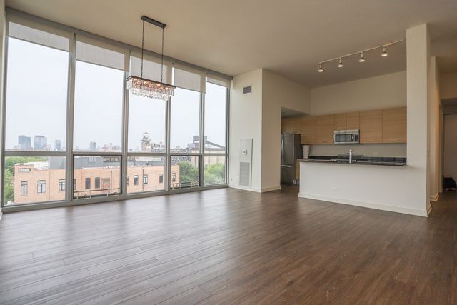 910 W Huron Street 914, Chicago, IL 60642