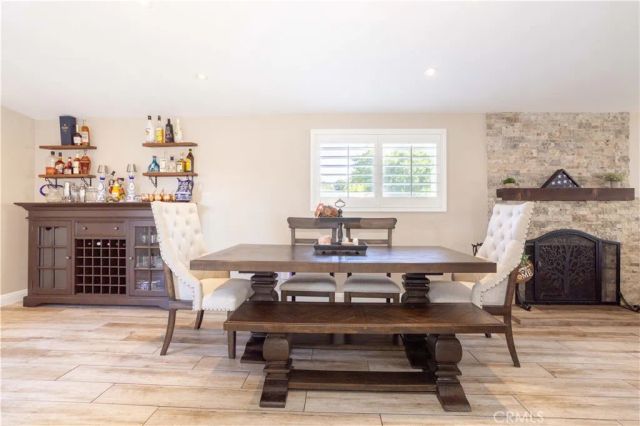 27573 Santa Clarita Road, Saugus, CA 91350