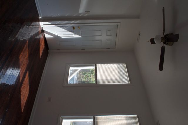 8640 S Escanaba Avenue, Chicago, IL 60617