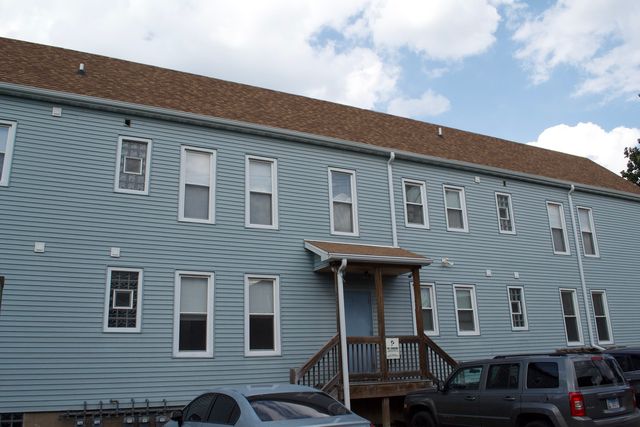 8640 S Escanaba Avenue, Chicago, IL 60617