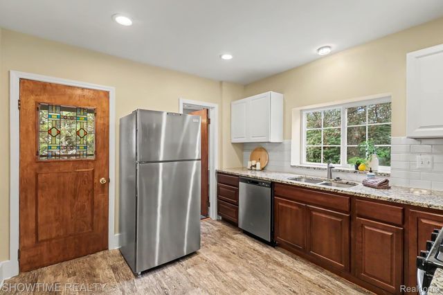 116 Helene Avenue, Royal Oak, MI 48067