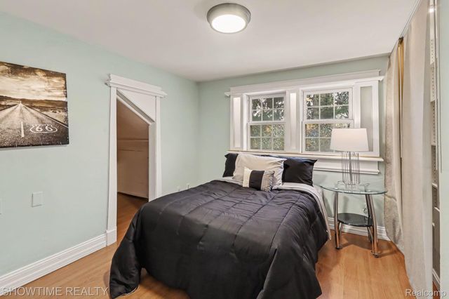 116 Helene Avenue, Royal Oak, MI 48067
