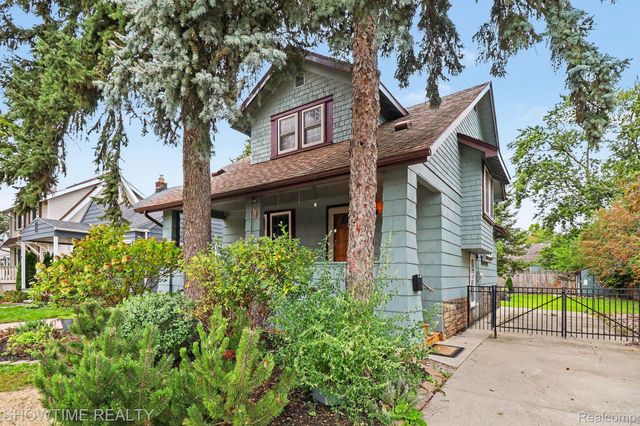 116 Helene Avenue, Royal Oak, MI 48067