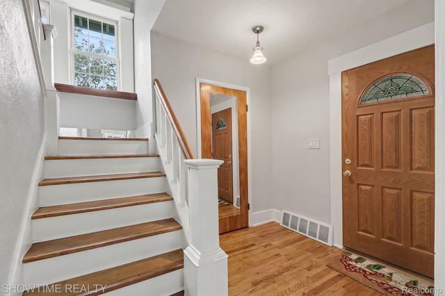 116 Helene Avenue, Royal Oak, MI 48067