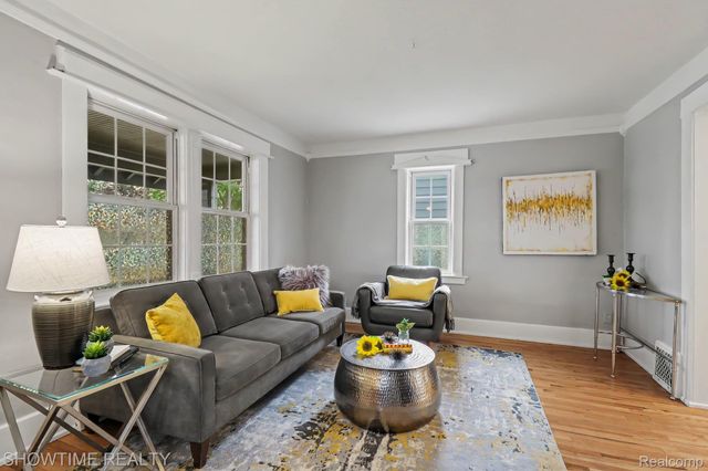 116 Helene Avenue, Royal Oak, MI 48067
